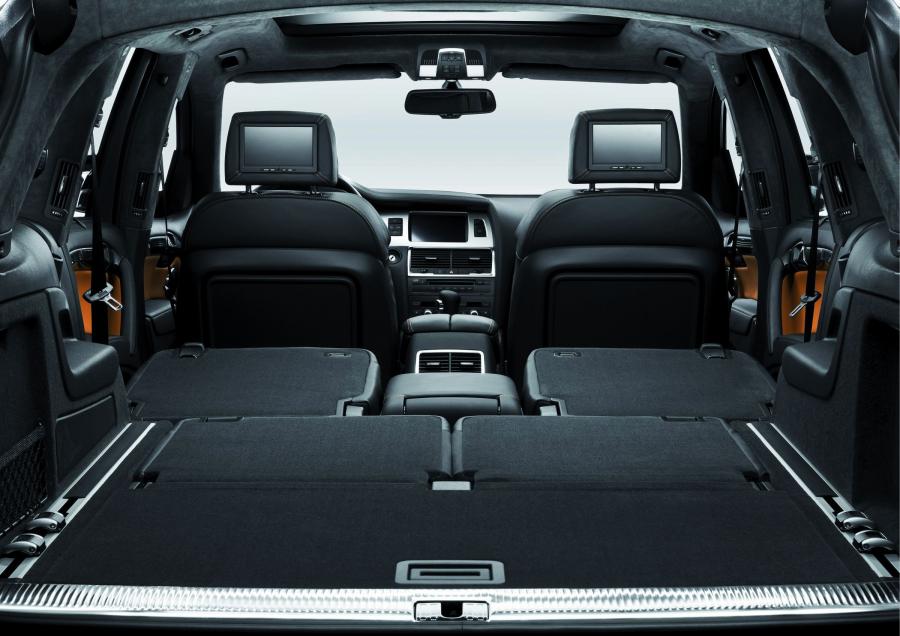 Багажник Audi Q7 V12 TDI Quattro (4L) 2008 года  (фото 40 из 73)